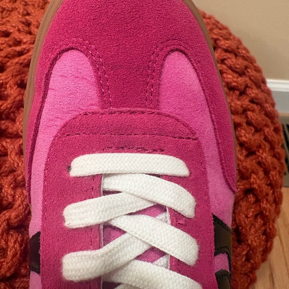 Steve Madden Pink Suede Sneakers 8.5 - Picture 7 of 8
